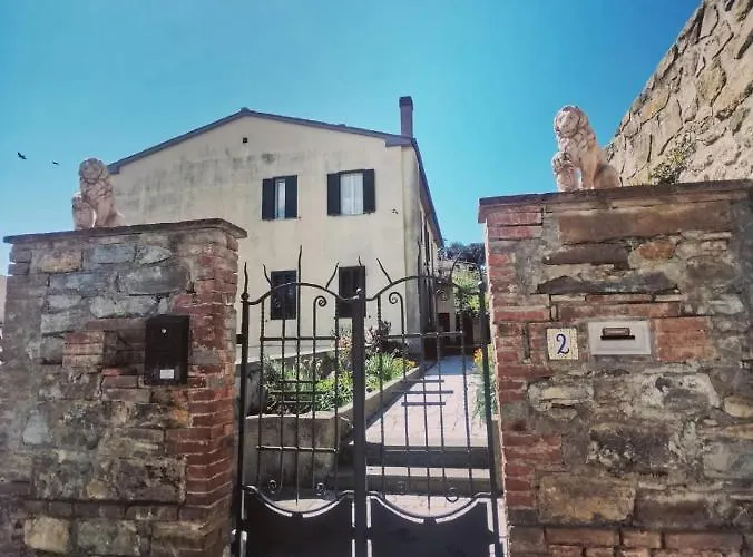 La Casa In Collina Διαμέρισμα *